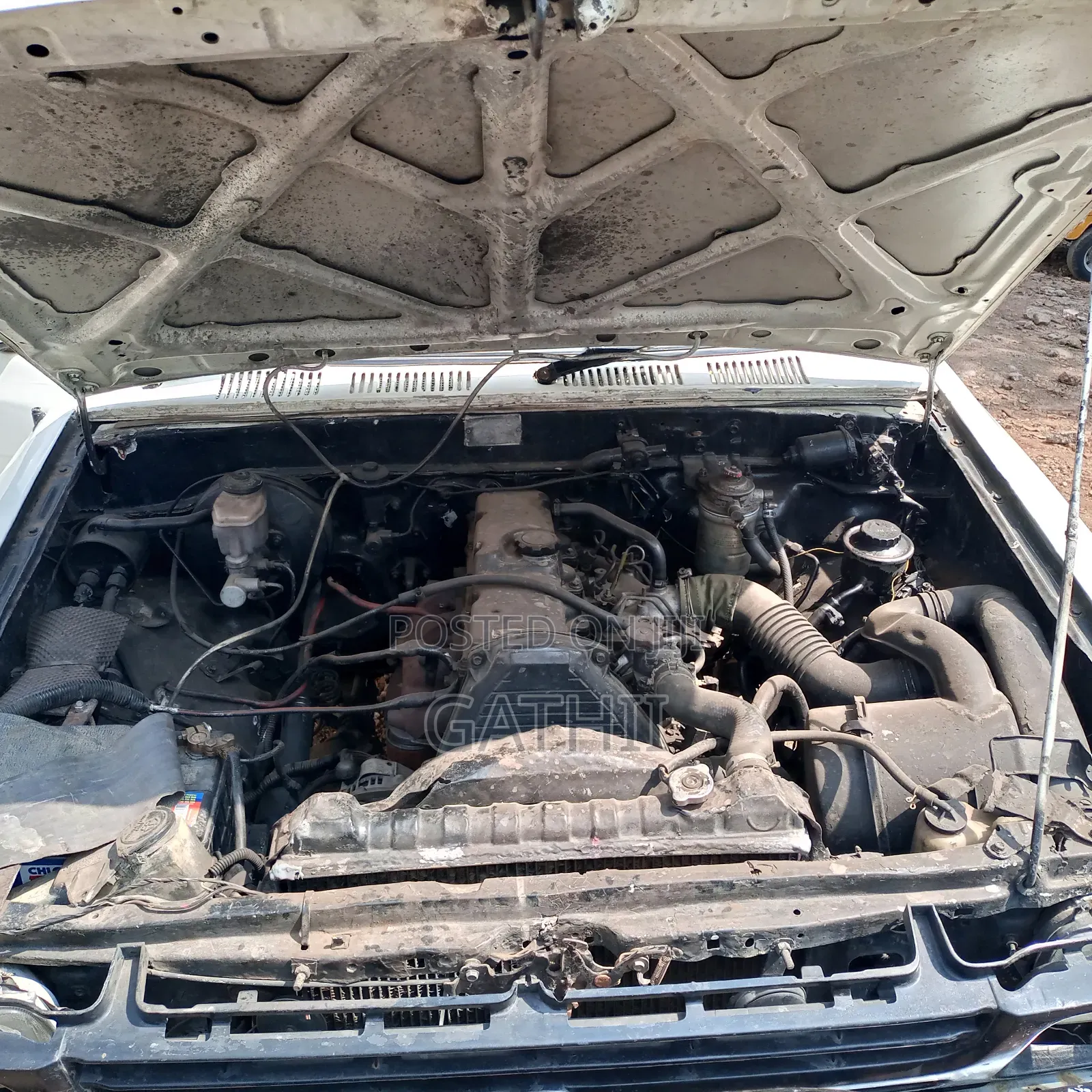 Toyota Hilux 1999 White