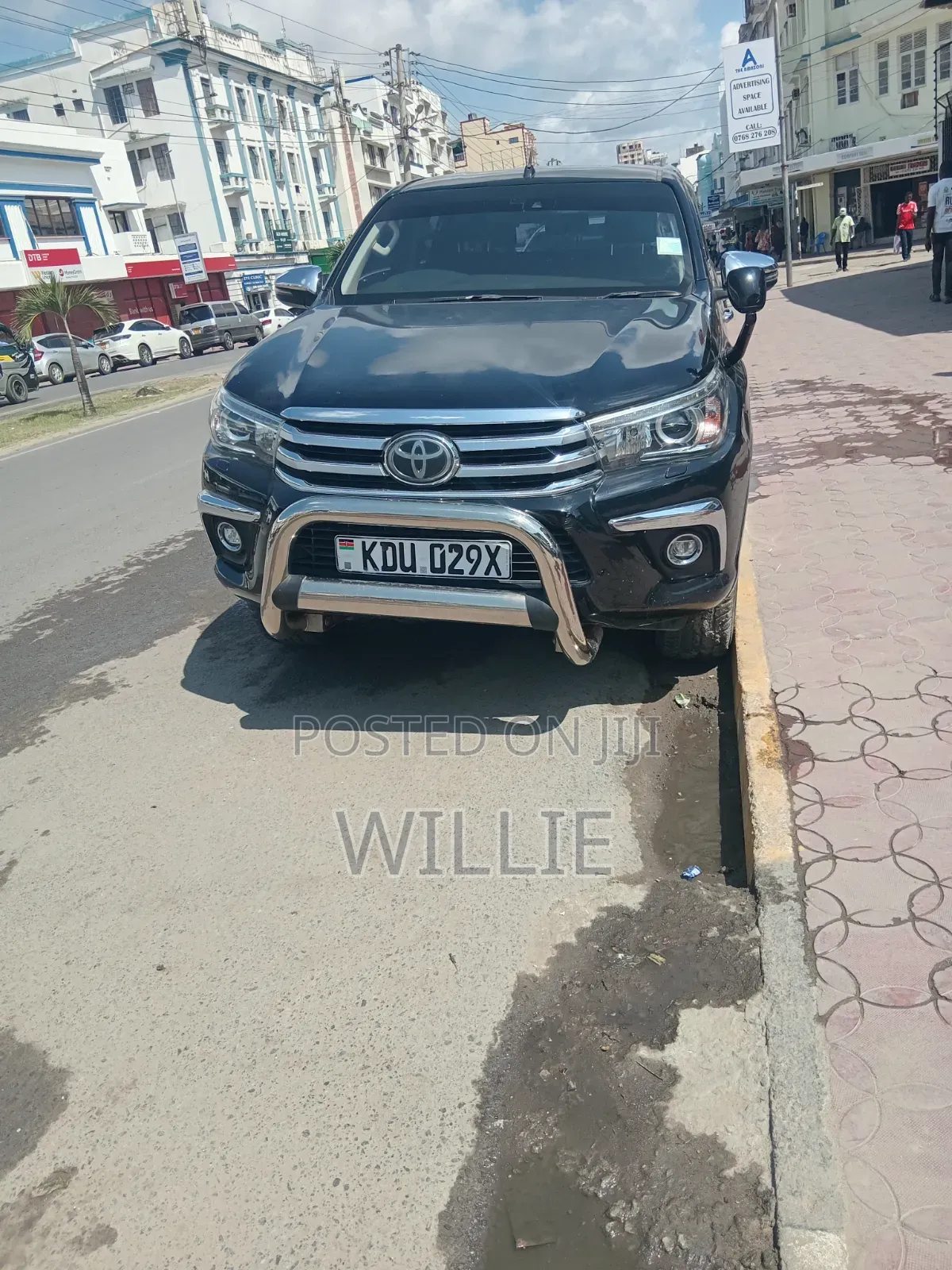 Toyota Hilux 2018 Black