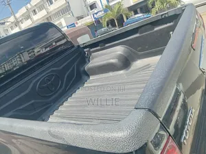 Toyota Hilux 2018 Black