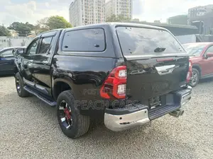 Toyota Hilux 2020 Black
