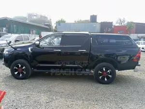 Toyota Hilux 2020 Black