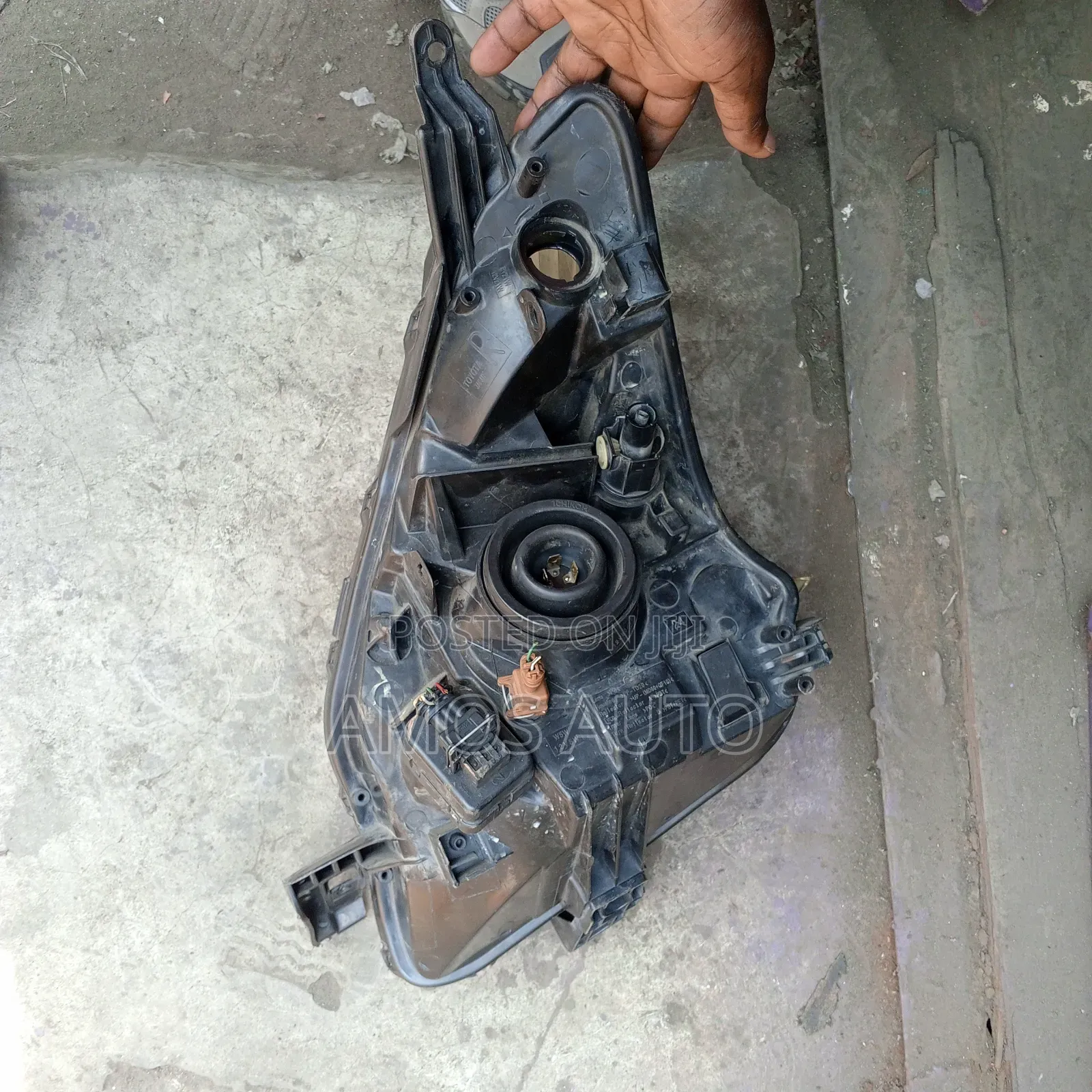 Ractis 2005 Headlight Non Xenon