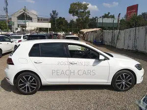 Volkswagen Golf 2019 White