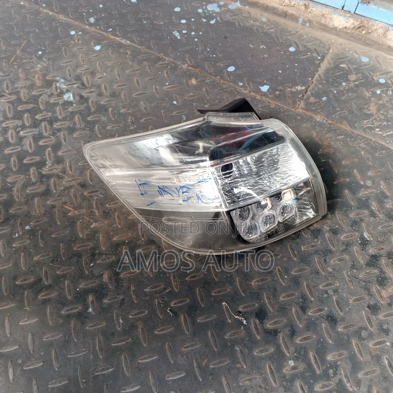 Wish 22015 Taillight