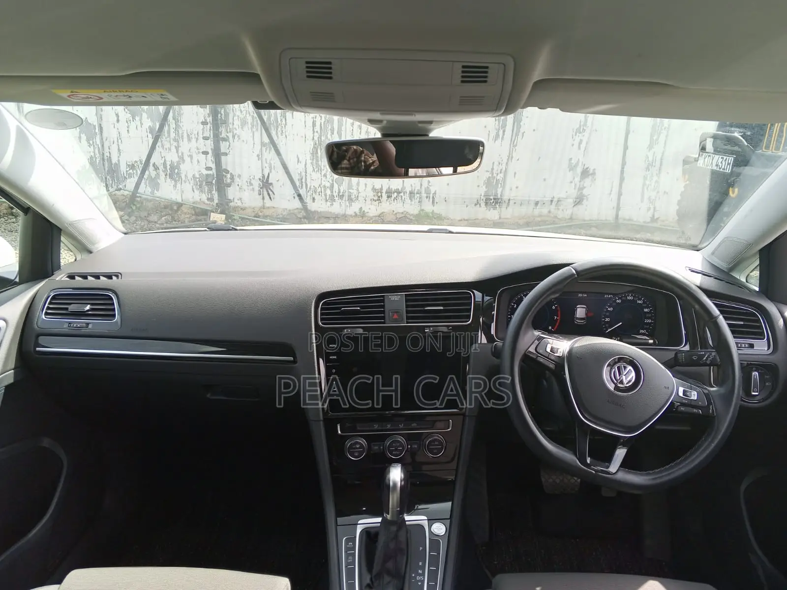 Volkswagen Golf 2019 White
