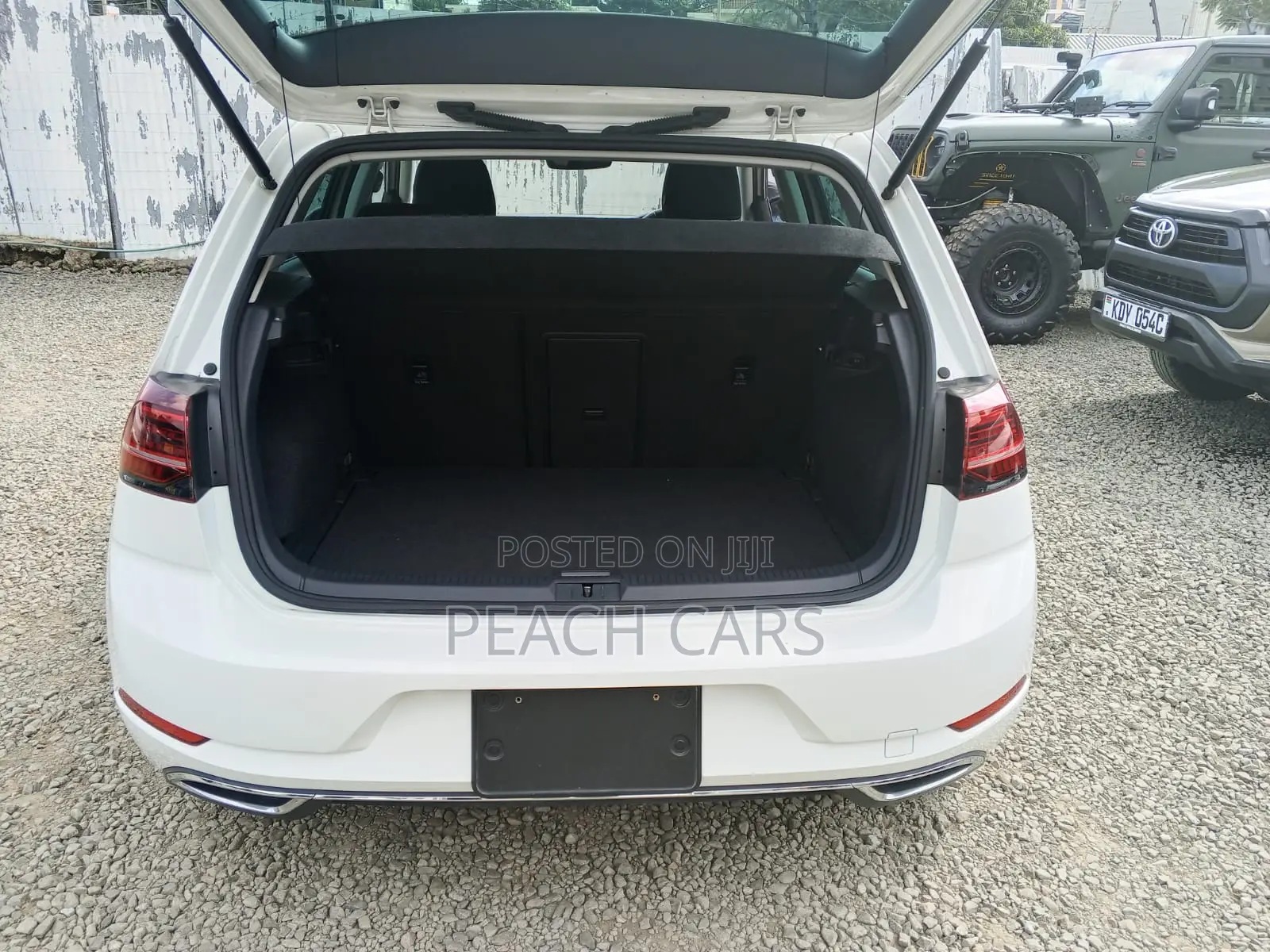 Volkswagen Golf 2019 White