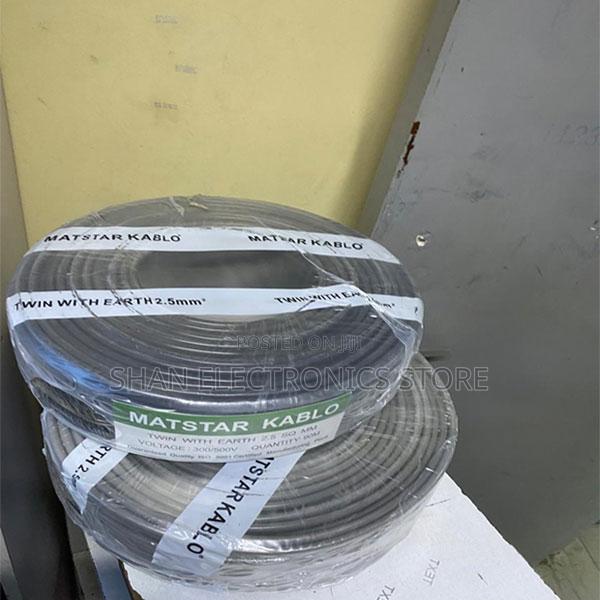 Heavy Duty Flexible PVC Insulated Moisture Resistant 2.5mm 90 M