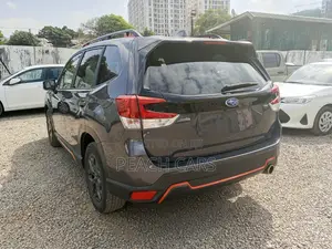 Subaru Forester 2019 Gray