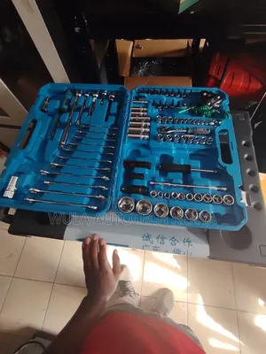 Suitable for Automotive and Mechanical Works 121pcs Tool Box Kit Wula