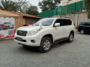 Toyota Land Cruiser Prado 2013 White