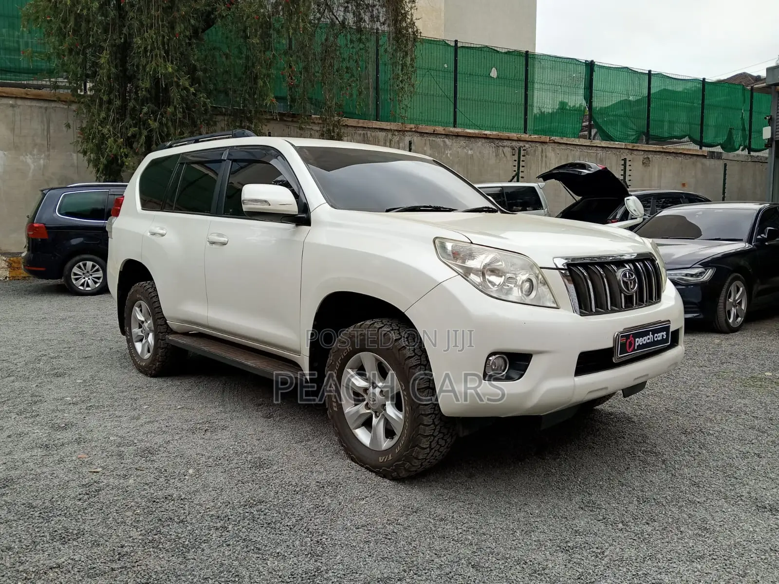 Toyota Land Cruiser Prado 2013 White
