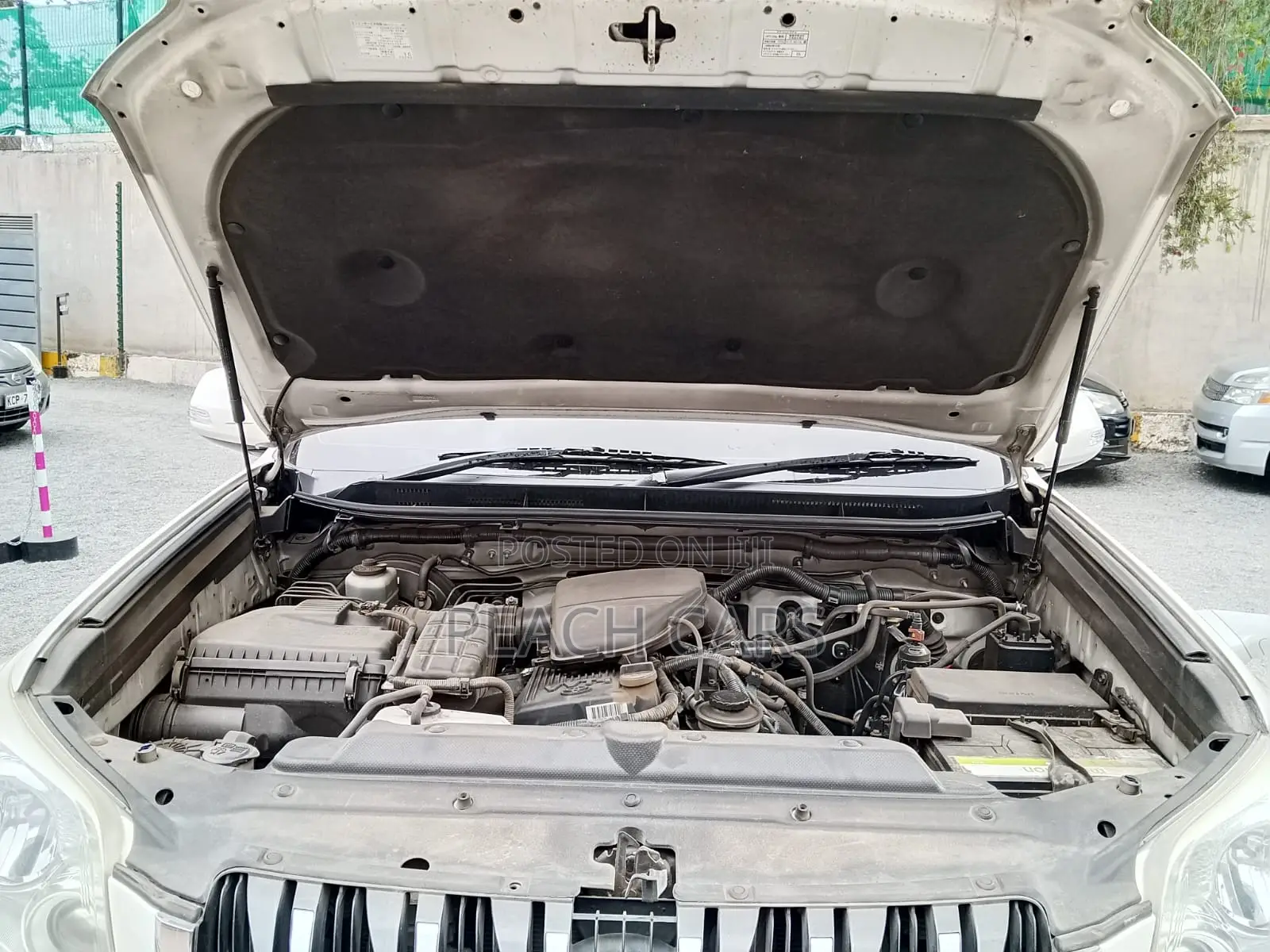 Toyota Land Cruiser Prado 2013 White