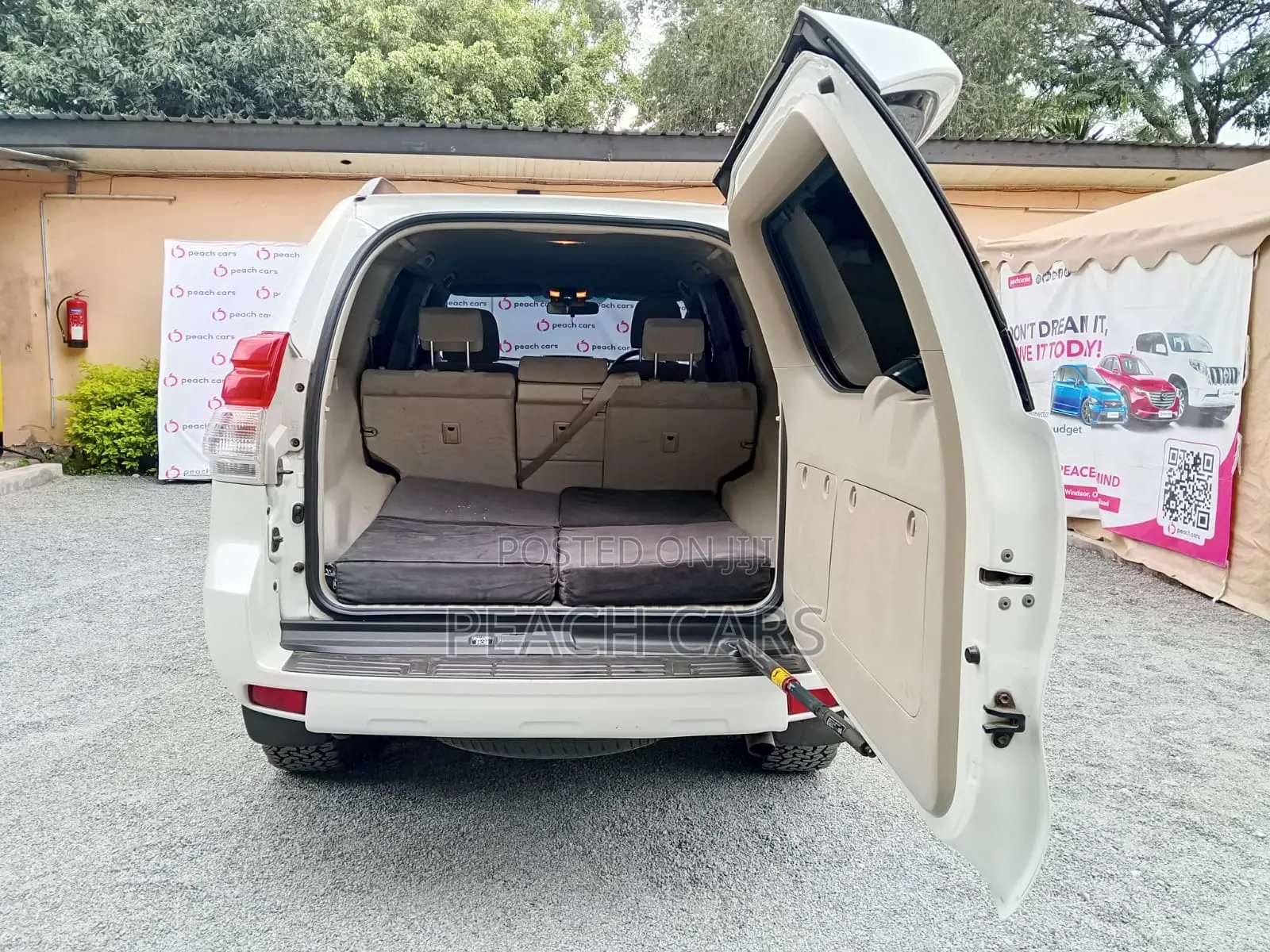Toyota Land Cruiser Prado 2013 White