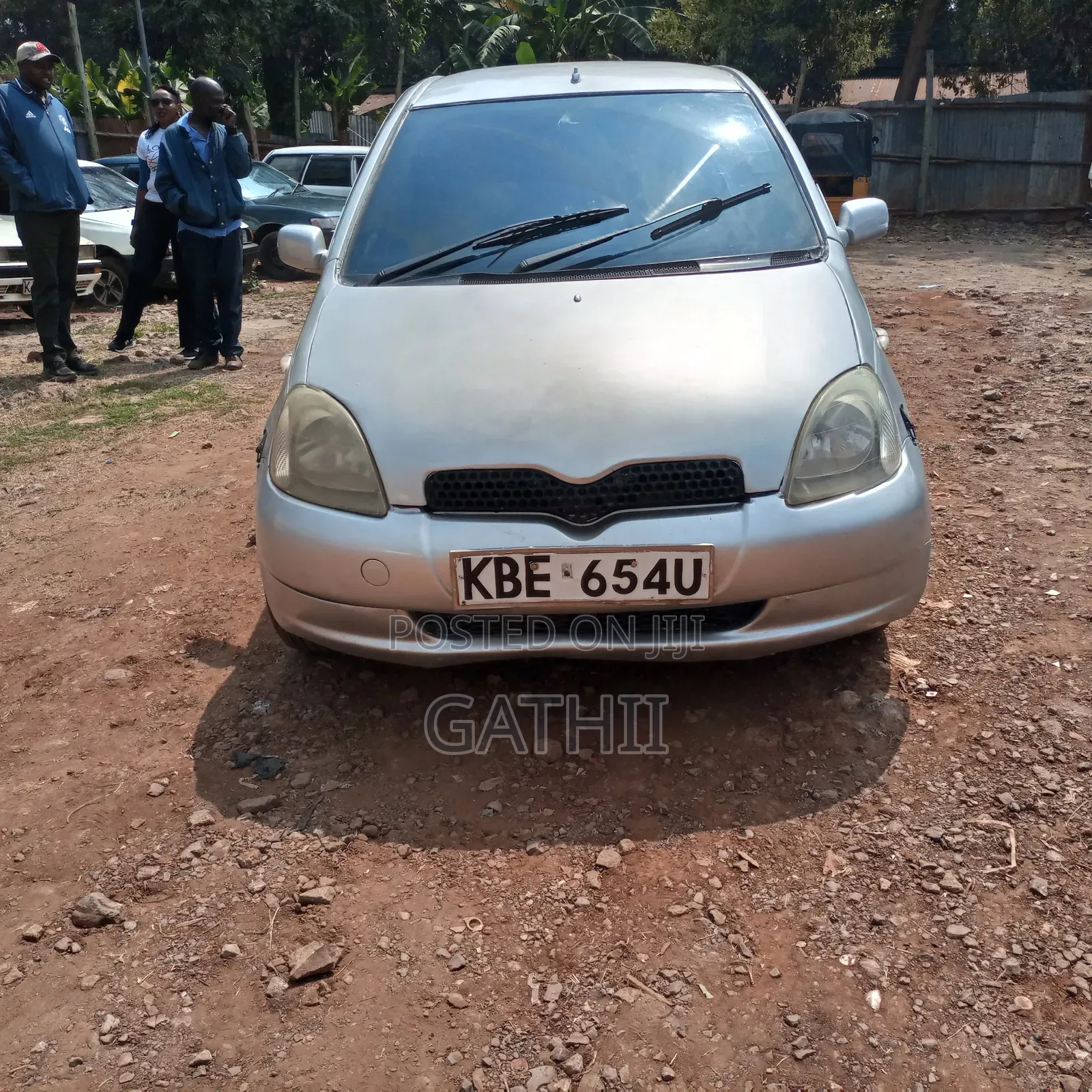 Toyota Vitz 2003 Silver