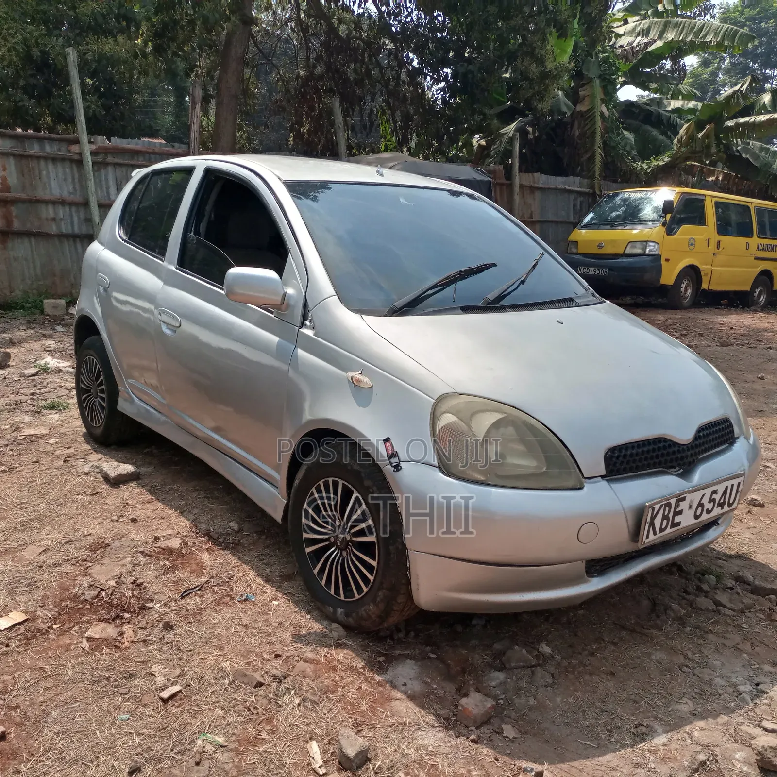 Toyota Vitz 2003 Silver