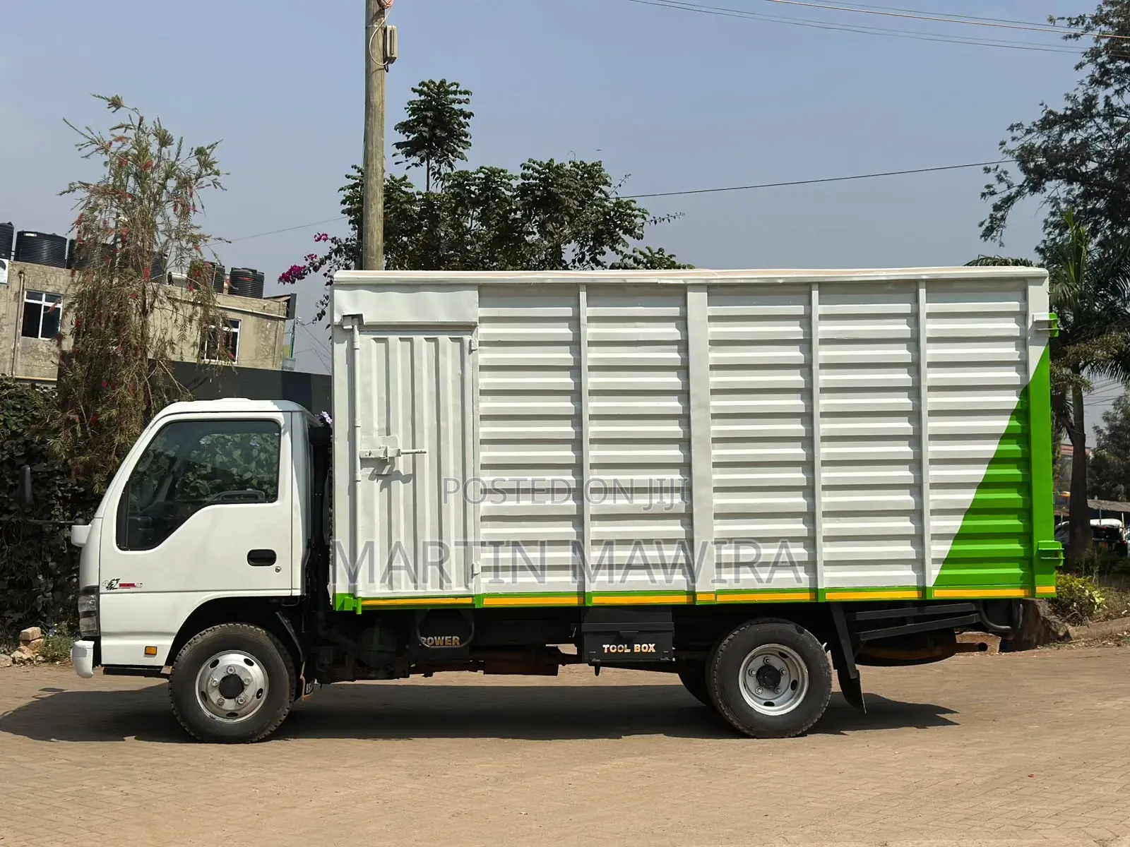 Covered Isuzu NKR