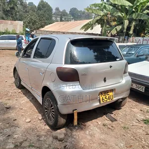 Toyota Vitz 2003 Silver