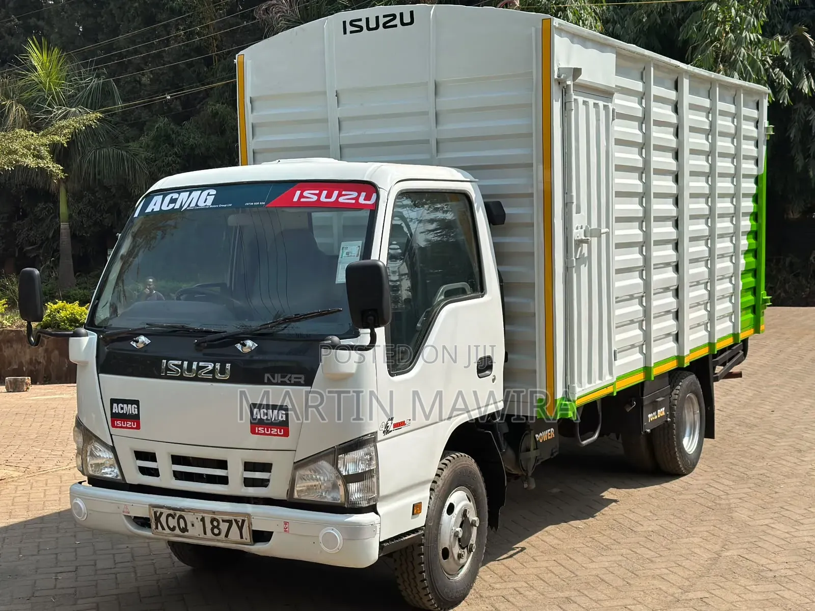Covered Isuzu NKR