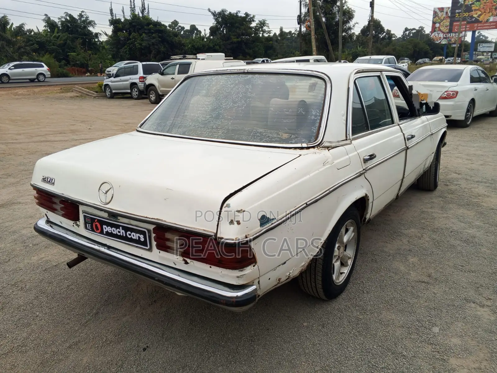 Mercedes-Benz C200 1980 White