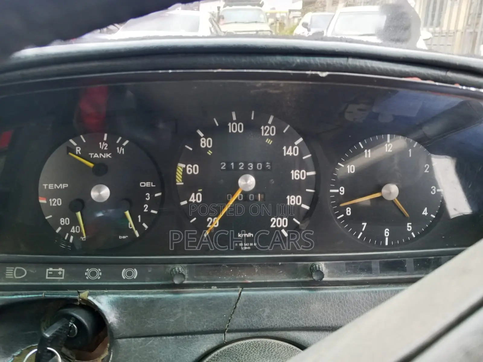 Mercedes-Benz C200 1980 White