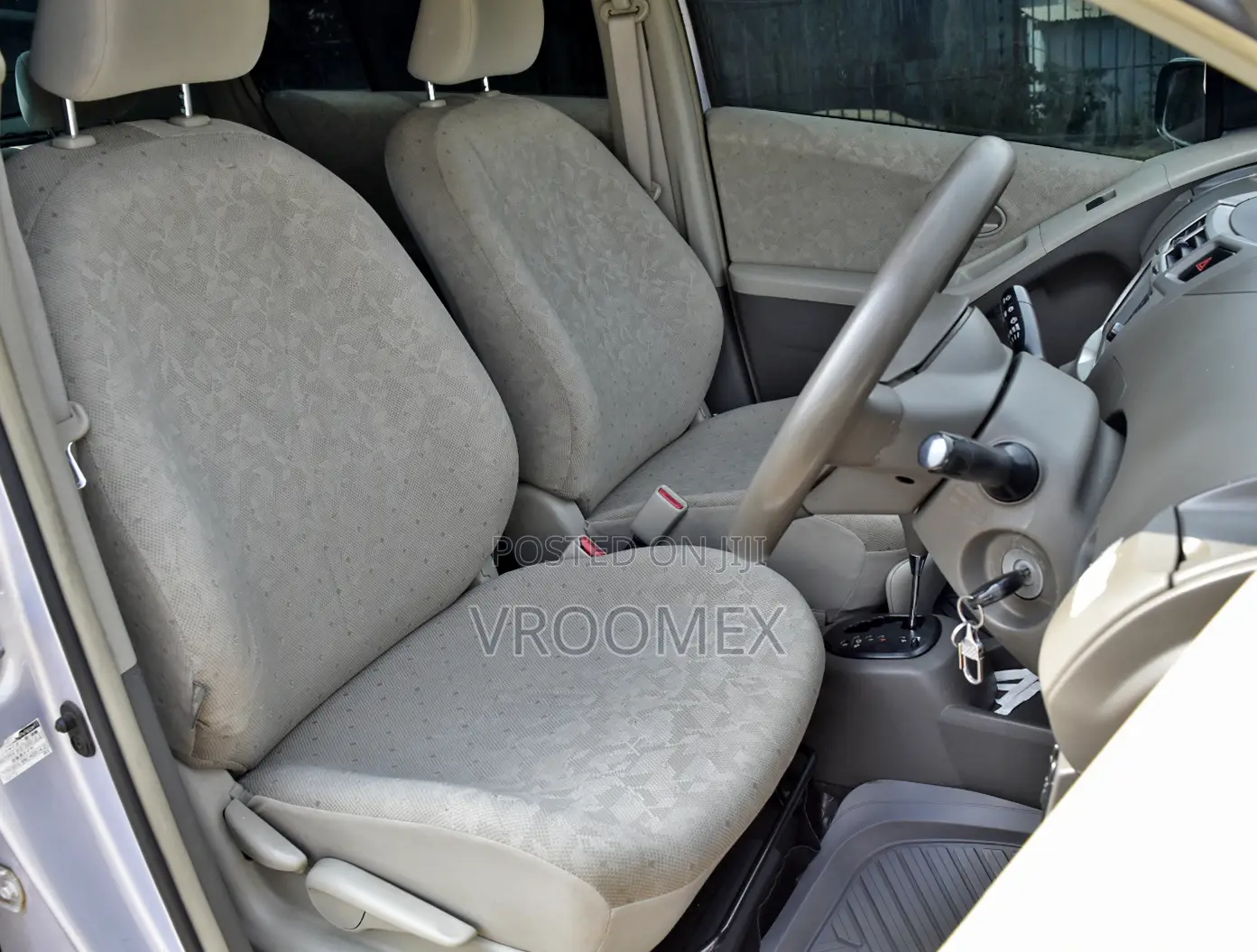 Toyota Vitz 2008 Gray