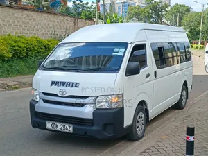 Toyota HiAce 2017 White