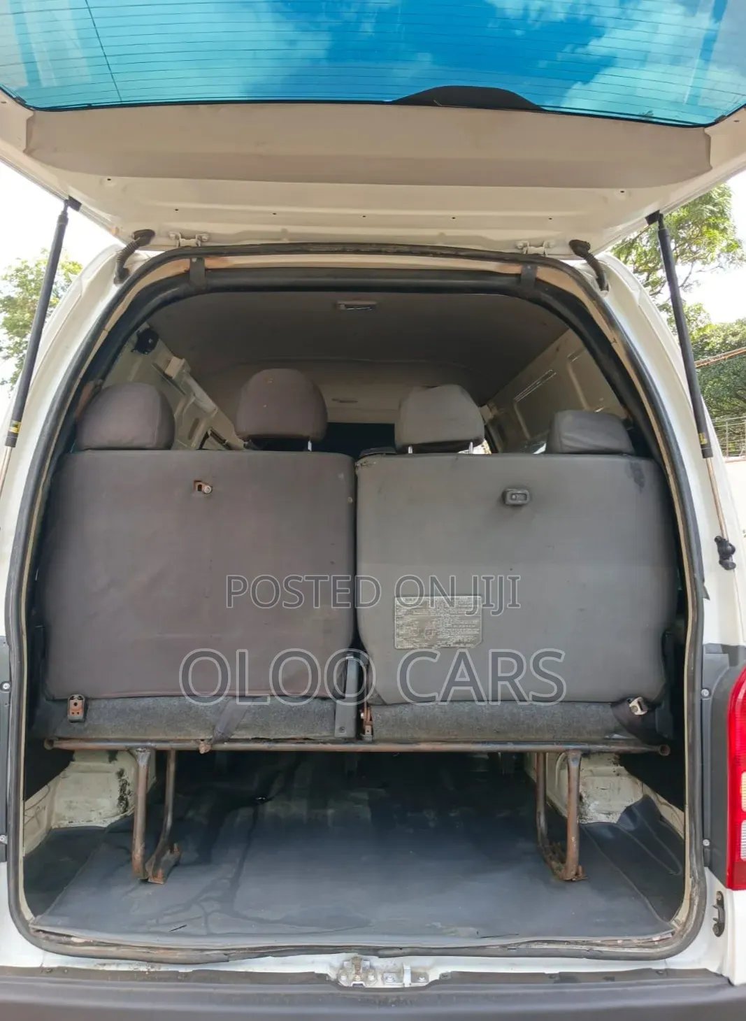 Toyota HiAce 2017 White