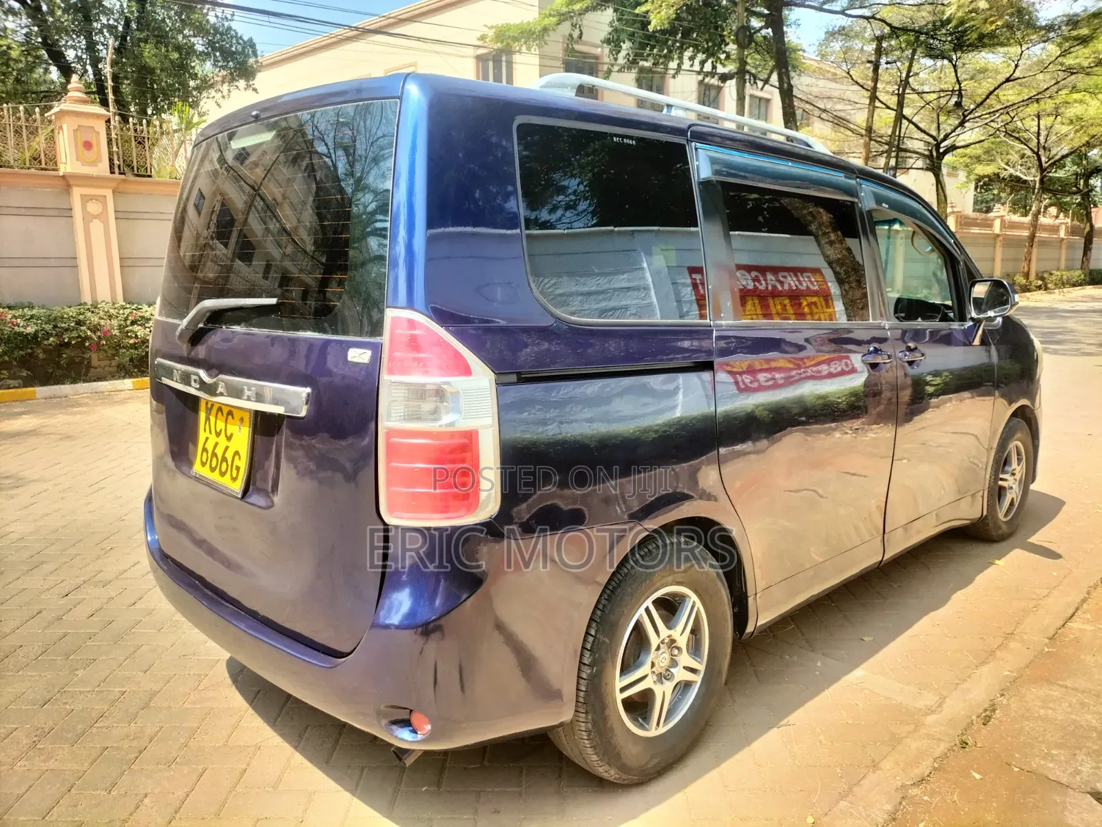 Toyota Noah 2008 Blue