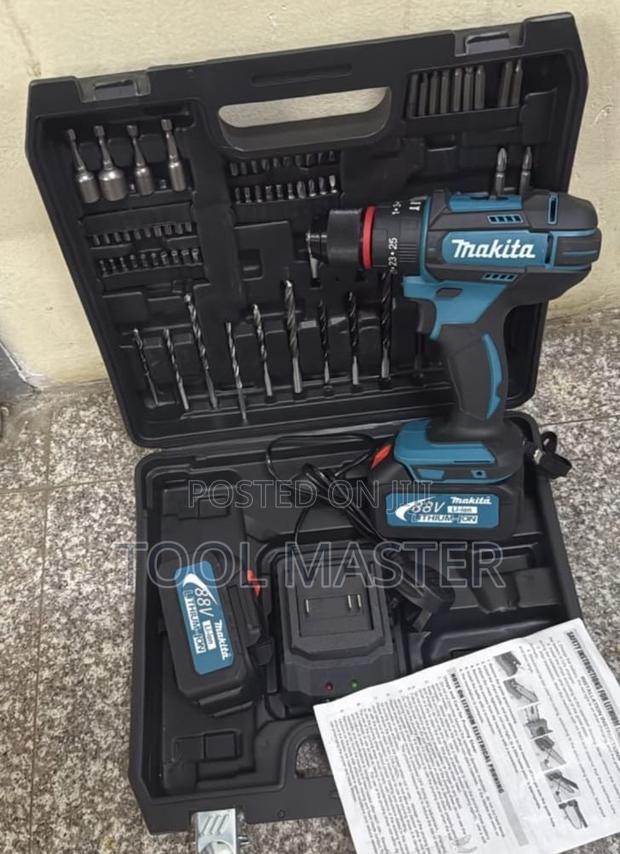 Makita Cordless Drill Set - main view