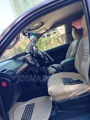 Toyota Land Cruiser Prado 2017 Gray