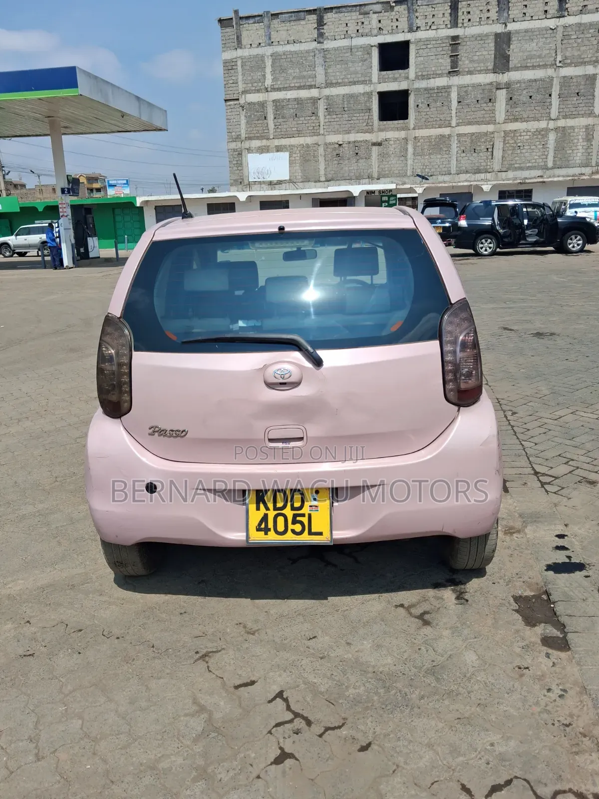 Toyota Passo 2014 Pink