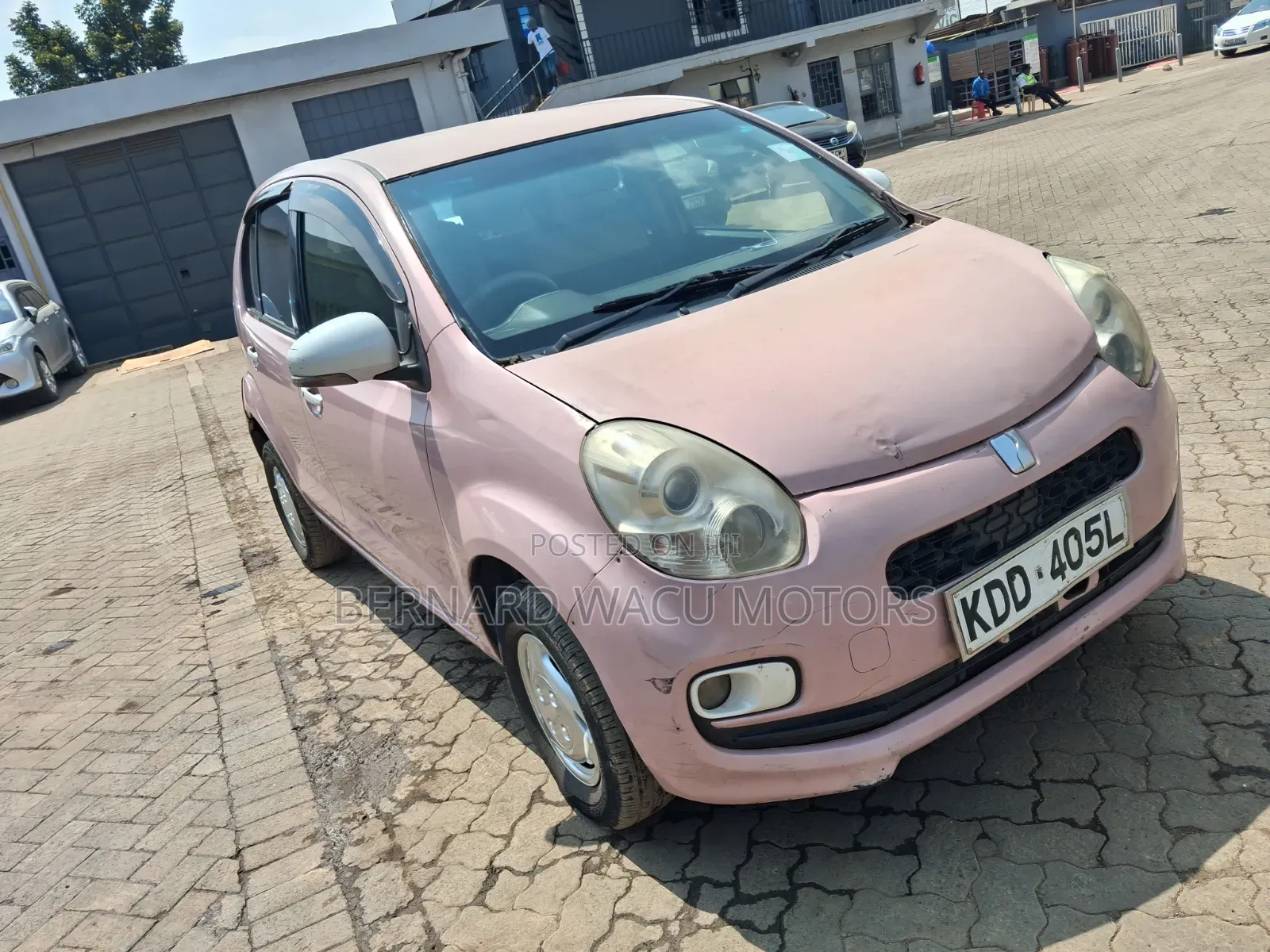 Toyota Passo 2014 Pink