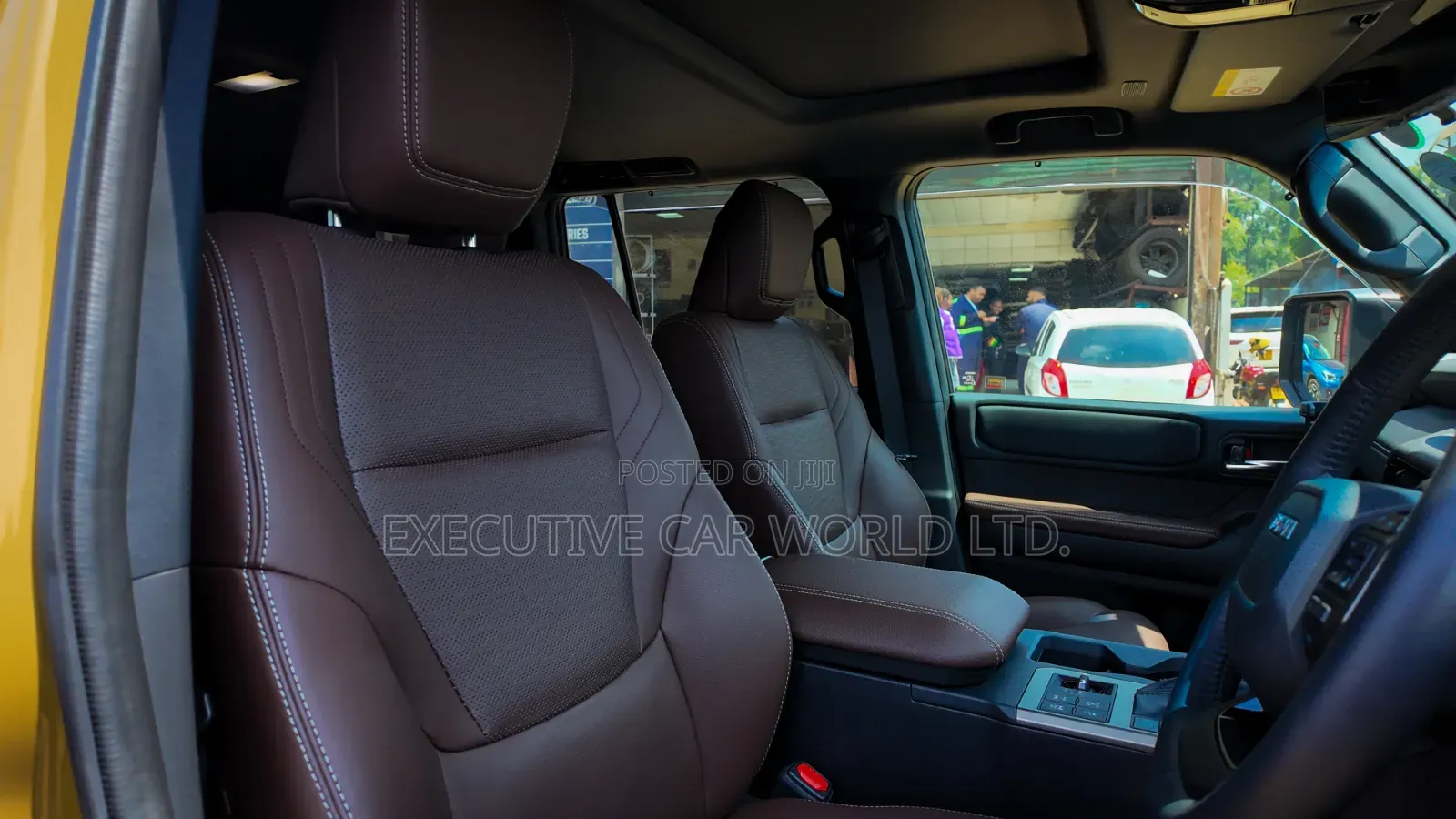 New Toyota Land Cruiser Prado 2.8 2023 Beige