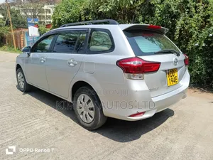 Toyota Corolla Fielder 2014 Silver