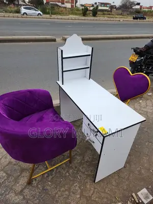 Purple Manicure Chairs and Table