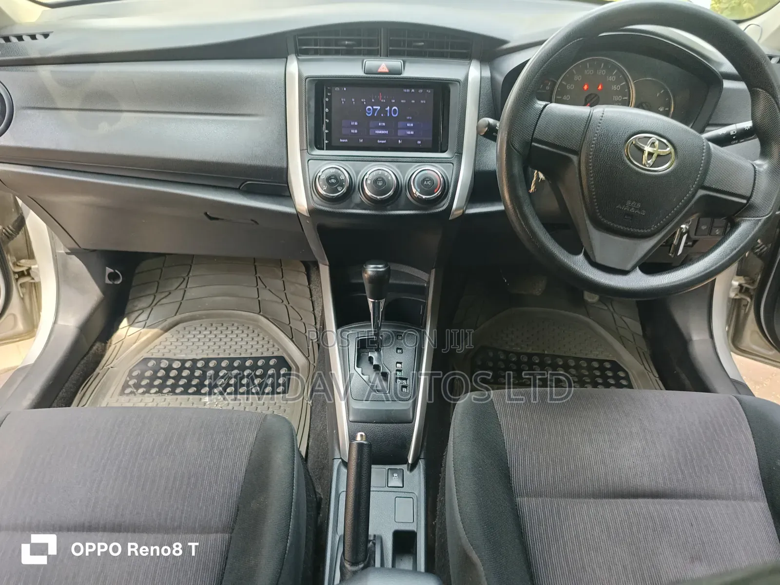 Toyota Corolla Fielder 2014 Silver