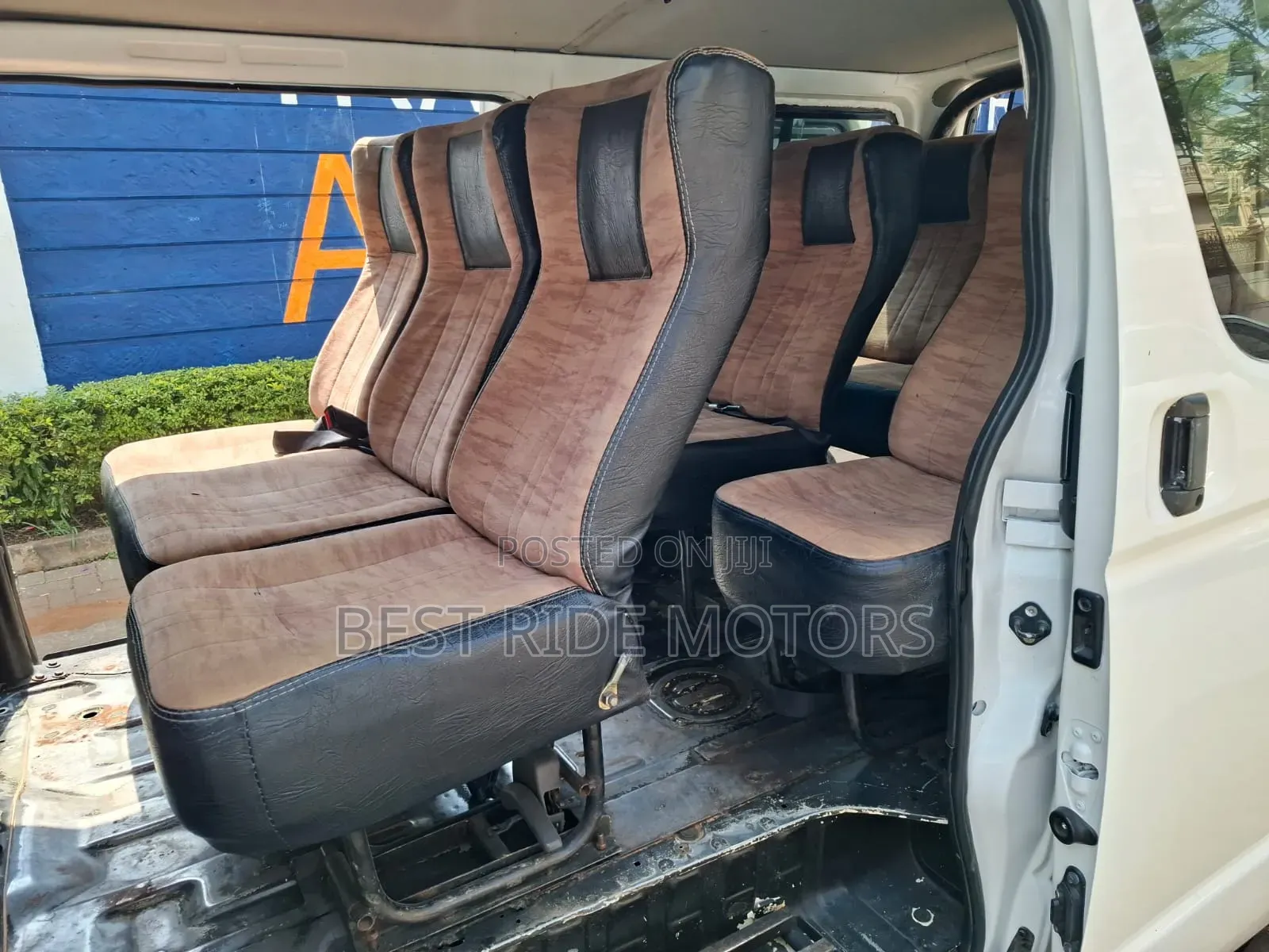 Toyota HiAce 2016 White
