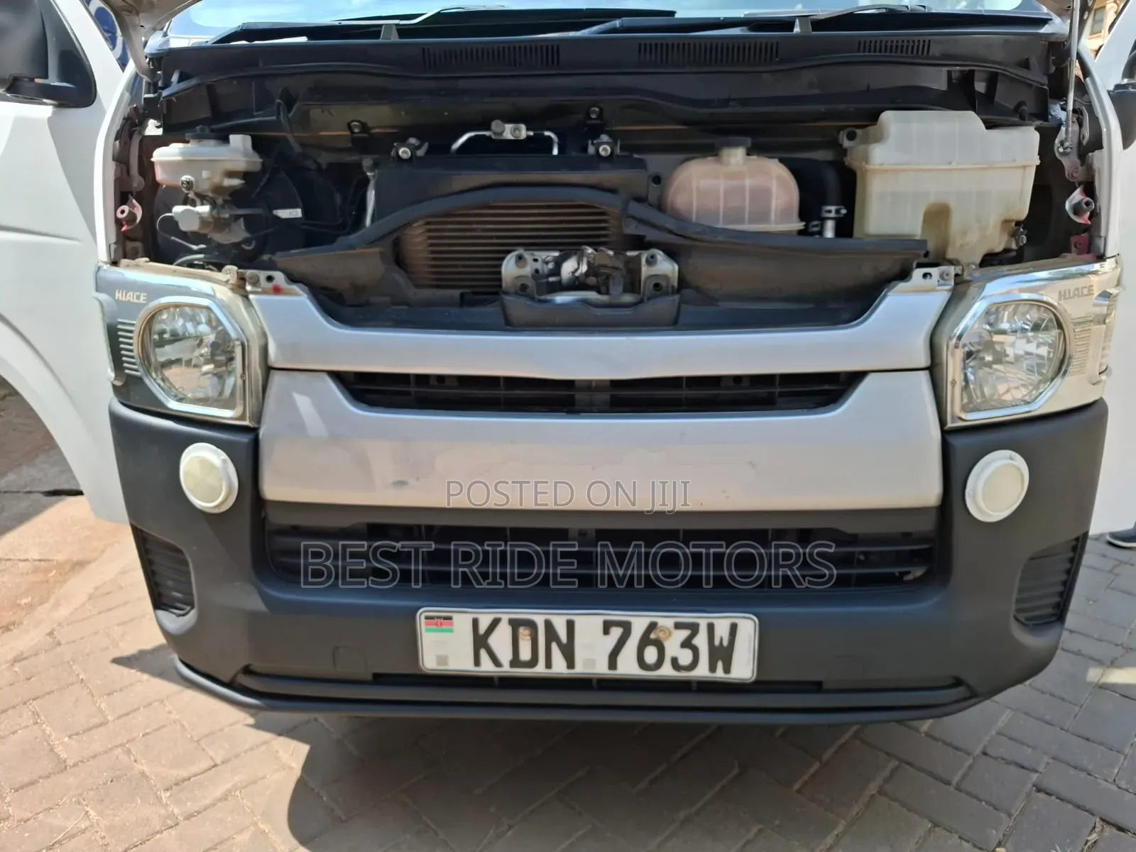 Toyota HiAce 2016 White