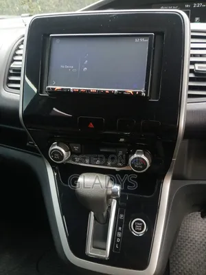 Nissan Serena 2017 Blue