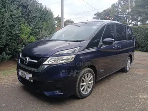 Nissan Serena 2017 Blue