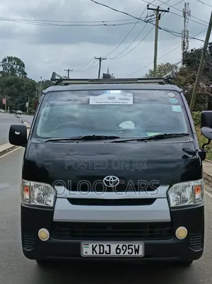 Toyota HiAce 2016 Black