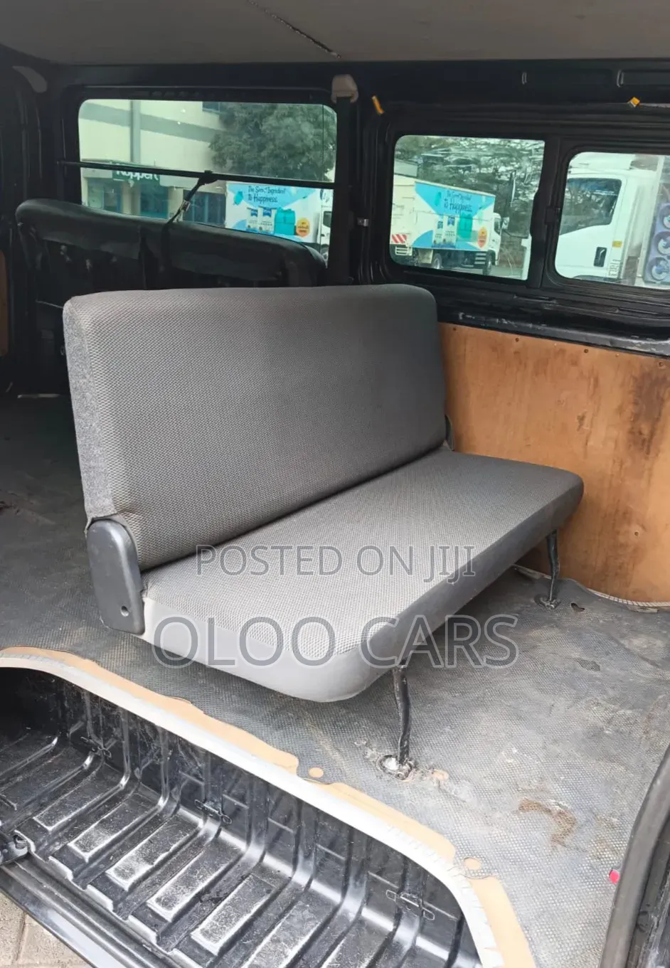 Toyota HiAce 2016 Black