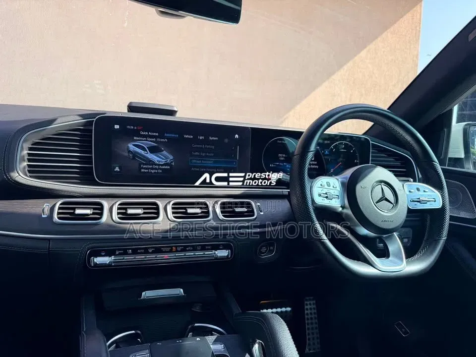 Mercedes-Benz GLE-Class 2021 White