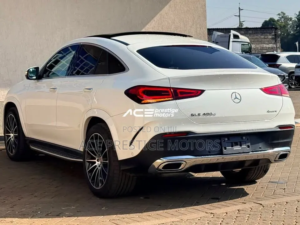 Mercedes-Benz GLE-Class 2021 White