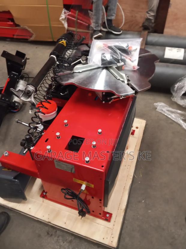 Tyre Changer - main view