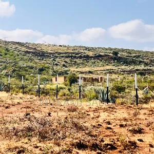 50*100 Plot for sale.in Ngong Suswa Road.