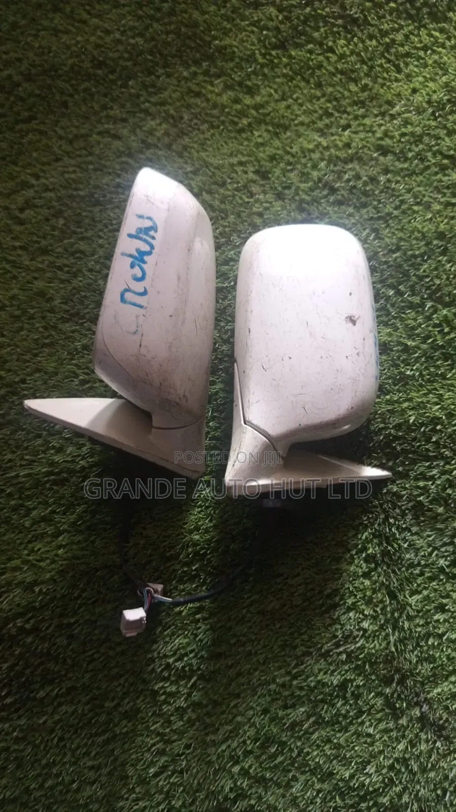 Toyota Crown 05 Sidemirror