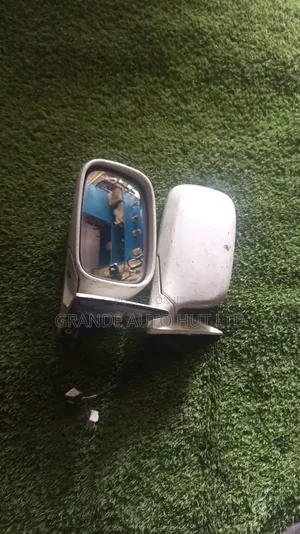Toyota Crown 05 Sidemirror