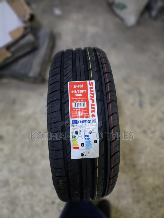 215/55r17 98W Sunfull Tyre