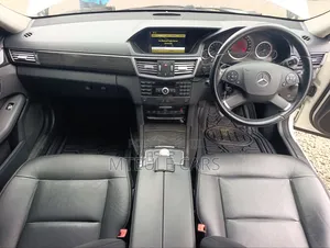 Mercedes-Benz E350 2009 White